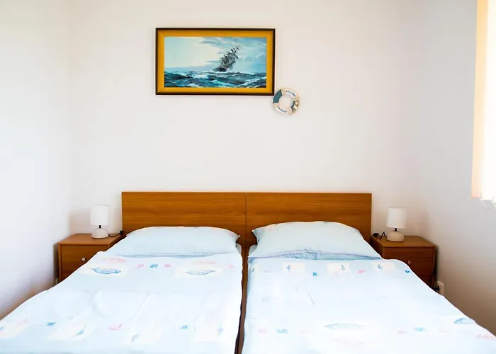 Adria Quarto em Acomodações Particulares *