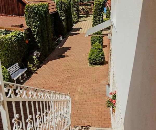 Adria Quarto em Acomodações Particulares *