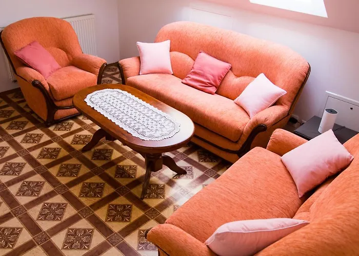 Adria Quarto em Acomodações Particulares *